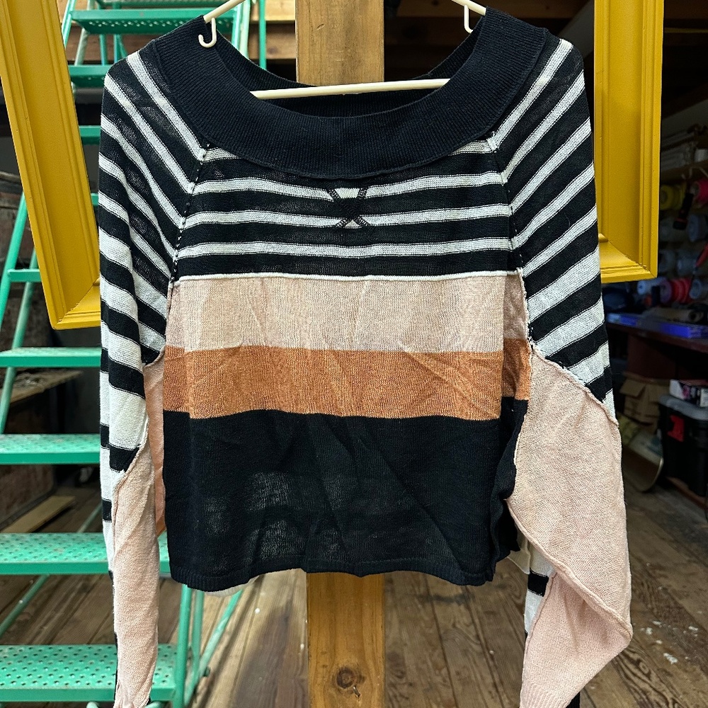 Free People sweater - bat wing - size Large